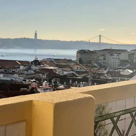 Апартаменты Terraco Do Tejo Лиссабон